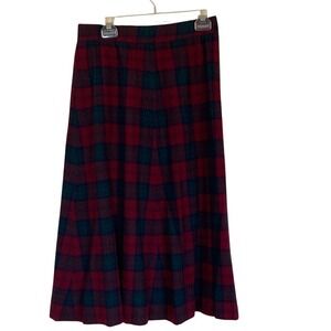 Vintage Hand-Sewn A-Line Red‎ Green Plaid Skirt Size 8 Classic Holiday Style